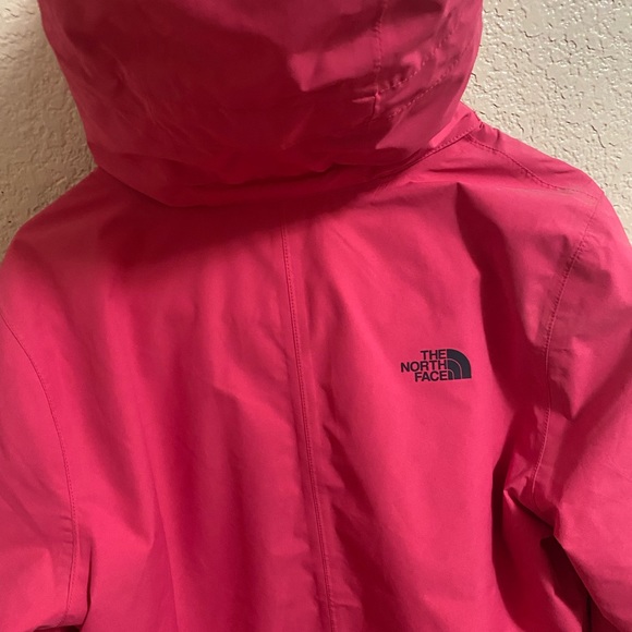 The North face snow jacket - Picture 1 of 3